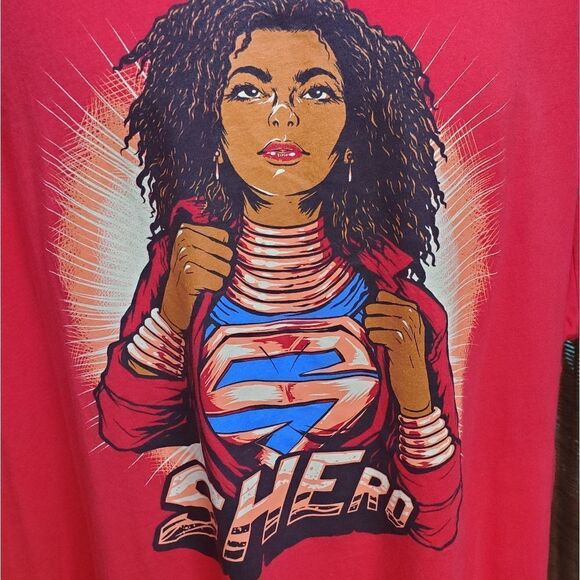 Izzy & Liv SHERO T Shirt 3XL - Picture 2 of 3